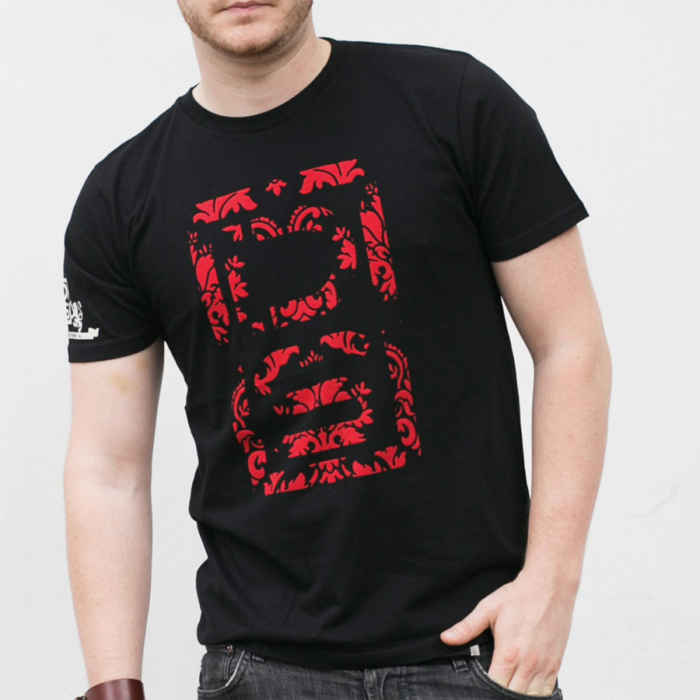DS Logo Tee black red